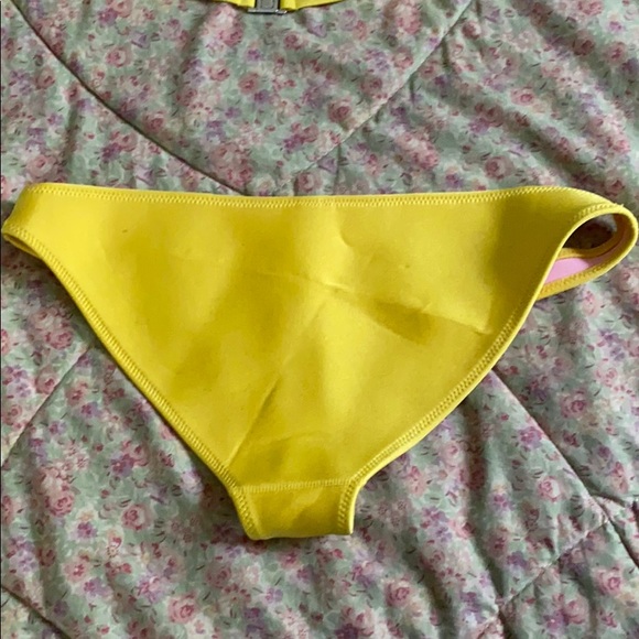 SEASKAPE Bikini - Picture 4 of 4